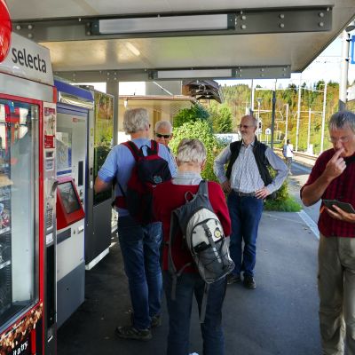 43 Noch schnell ein Ticket lösen 